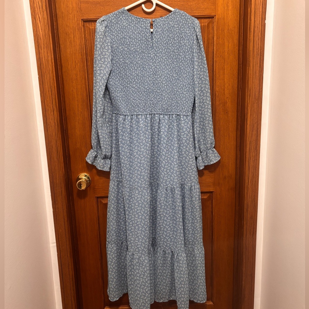 Fashion Light Blue Floral Tiered Maxi Dress - Picture 5 of 8